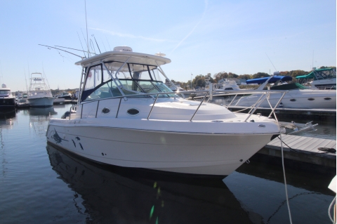 2015 Robalo 305 Walkaround